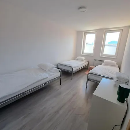 Budget Knm5 Daire Kysucke Nove Mesto