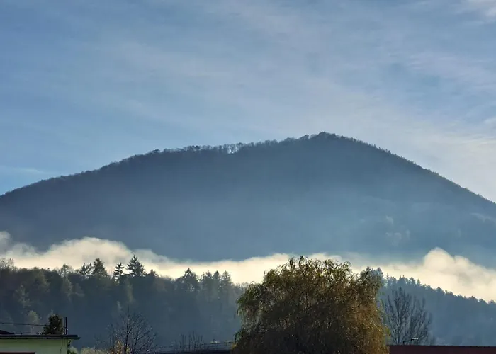 Апартаменты Budget Knm5 *